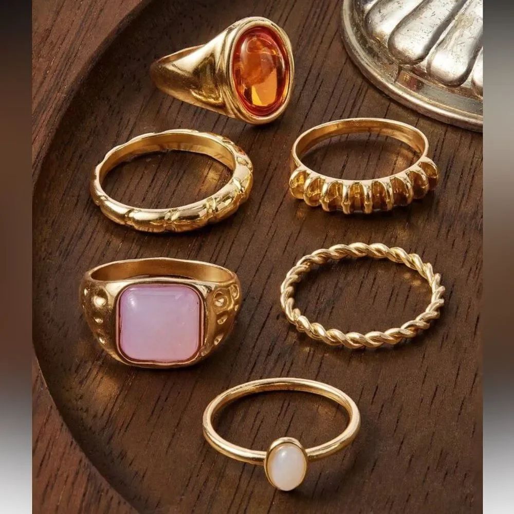 Free People Gold-Tone Stackable Ring Set with Pink and Amber Stones R388